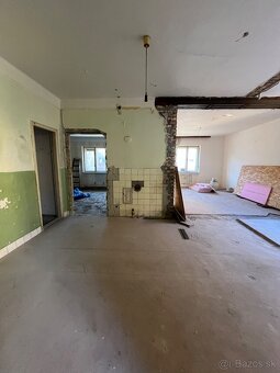 V Štúrove na predaj rozostavaný RD - 16