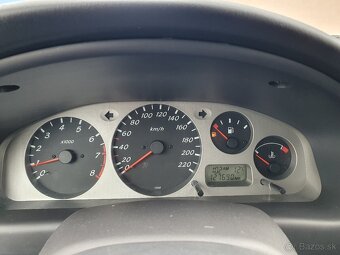 Nissan Almera 1,5 - 16