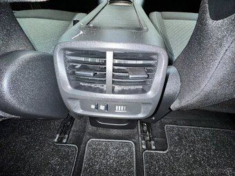 Peugeot Rifter 1.5 BlueHDi 130k Style - 16