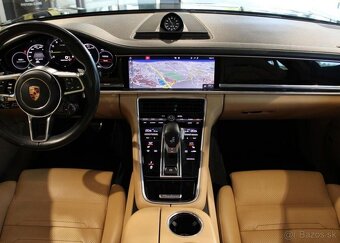 Porsche Panamera 4 Sport Turismo E-Hybrid Sport hybridní - 16