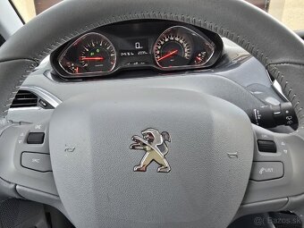 Predám Peugeot 208 1.2 benzín 45000km - 16