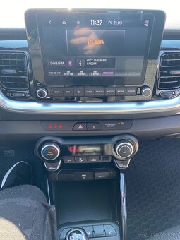 Kia Stonic 1.0T-GDi s predplateným servisným balíkom) - 16