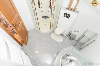 JEDINEČNÝ 7 IZ. RD S MOŽNOSŤOU DVOJGENERAČNÉHO BÝVANIA - 16