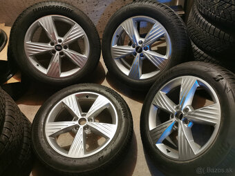 Audi Q4 e-tron - originál 19" alu s pneu - DOT 24 7+ mm - 16