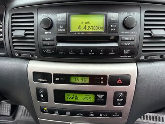 Toyota Corolla 2.0 D-4D Sol Hatchback - 16