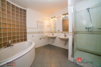 Ideálne rodinné bývanie v srdci Bratislavy - Zámocká ulica - 16