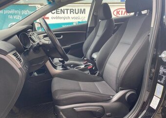 Hyundai i30 1.6-NÍZKÉ KM-FACELIFT - 16