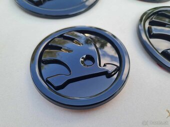 Čierne / karbónové znaky - logo na ŠKODA - 16