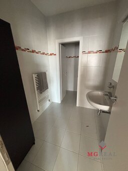 Krásny veľký priestor pre kanceláriu alebo prevádzku Topoľča - 16