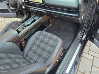 Hyundai Ioniq 6 Premium 77kWh 4x4 Black Edition 2023 Záruka - 16