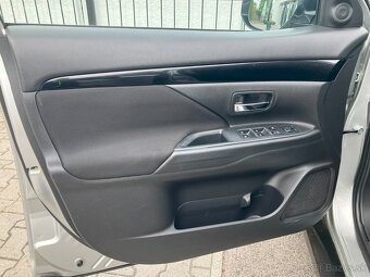 Mitsubishi Outlander 2.0 MIVEC 110 kW Intense 4WD CVT - 16