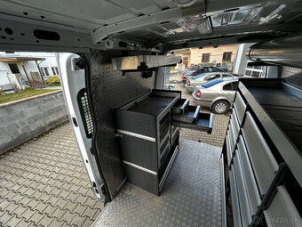 Renault Master 2.3 - regálový systém BOTT + žeriav, DPH  - 16