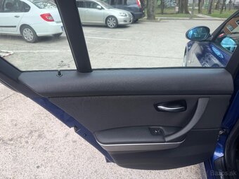 Predam BMW 3 E90 320i 1. Majitel - 16