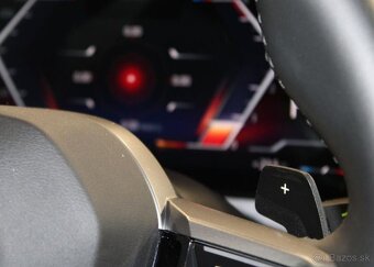 BMW Řada 5 520d xDrive Touring M Sport nafta automat - 16