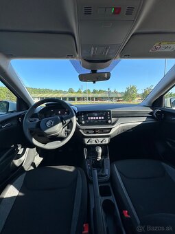 Škoda Fábia 1.0 MPI 2024 - 16