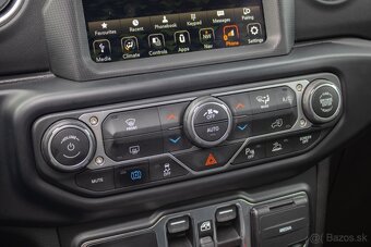 Jeep Wrangler 2.0 PHEV Sahara 4xe A/T / ZÁRUKA / ODPOČET DPH - 16