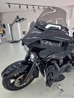 Harley Davidson Electra Glide Ultra Limited - 16