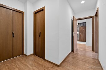 NA PREDAJ EXKLUZÍVNY 4-IZBOVÝ BYT S VÝHĽADOM NA RAKÚSKO - 16