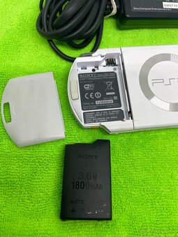 Sony PSP 1004 Playstation Portable WHT. - 16