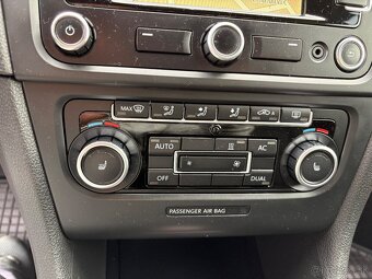 Predám VW Golf 6 - 16