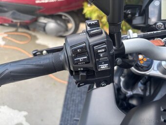 Yamaha MT 10 - 16