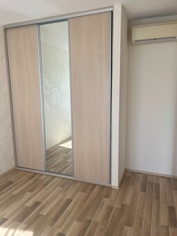 3. izbovy nadštandardný byt v Komárne-Jazzy Garden - 16