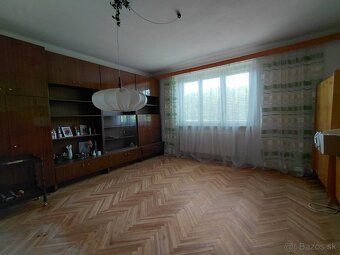 Rodinný dom Bojice,garáž, 958 m2 - 16