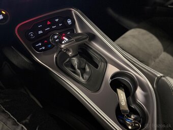 Dodge Challenger SRT 392 6.4l - 16