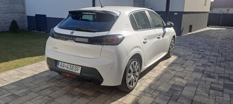 Peugeot 208 Pure Tech - 16