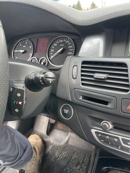 Predám Renault Lagunu - 16