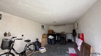 SLOVREAL - Predaj rodinný dom kúsok od mesta Žarnovica v obc - 16