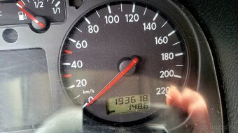 Volkswagen Golf IV kombi 1,4i - 55kw benzín - 16
