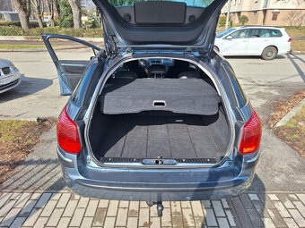 Peugeot 407 SW 2.0 HDi Executive Automat- AJ NA SPLÁTKY - 16