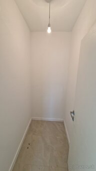 Moderný apartmán s terasou a výhľadom na more/Chorvátsko - 16