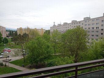 1-izbový byt s dvoma loggiami v centre mesta Brezna - 16