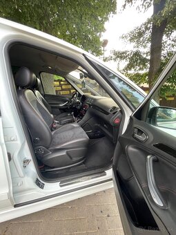 Ford S-Max St-Packet 2.2tdci 2014 Manuál Diesel - 16