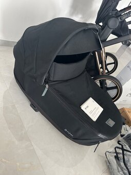 Cybex Priam Rose Gold 4.0 Deep black - 16