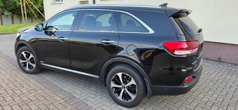 Kia Sorento - 16