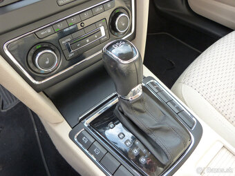 Škoda Superb kombi 2,0 TDi DSG rok 2013 - 16