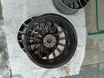Disky MERCEDES E, CLS AMG R20 AMG MULTISPOKE - 16