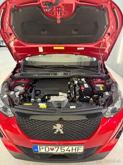 Peugeot 2008 1.2 PureTech, SR,1 maj - 16
