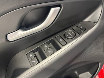 Hyundai i30 1.5i DPi Comfort - 16