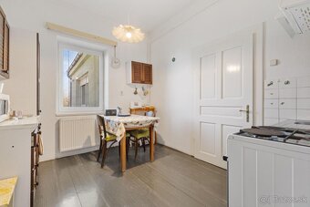 Rodinný dom na predaj vo Vajnoroch s možnosťou ďalšej výstav - 16