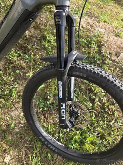 Horsky elektrobicykel celoodpruzeny ram M pneu 27,5 - 16