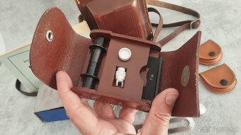 Starý fotoaparat Flexaret s příslušenstvím - 16