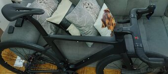Kompletný karbónový cestný bicykel s elektronickou prehadzov - 16