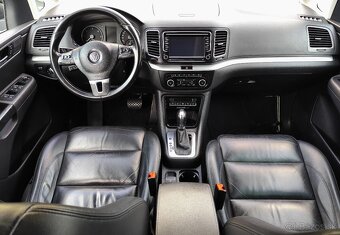 VW Sharan 2.0 TDI DSG HIGHLINE 7 miestny - 16