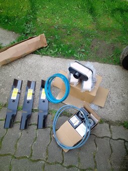 Trávny traktor  ,rider CUB CADET Z-FORCE SZ 48 - 16