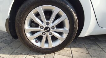 Kia Ceed SW, 1.6 benzín , GOLD PLUS , SR , 2018 - 16