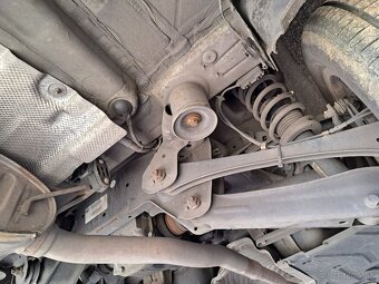 BMW X3 2.0D xDrive - 4x4,automat ,XENONY ,bez koroze - 16